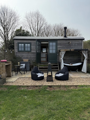 Luxury Shepherd Hut situated on a private 30 acre estate in the heart of Rutland