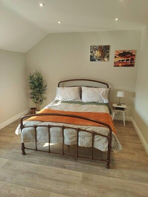 Room - Modern 2 bed house Near Town Centre (Norfolk)