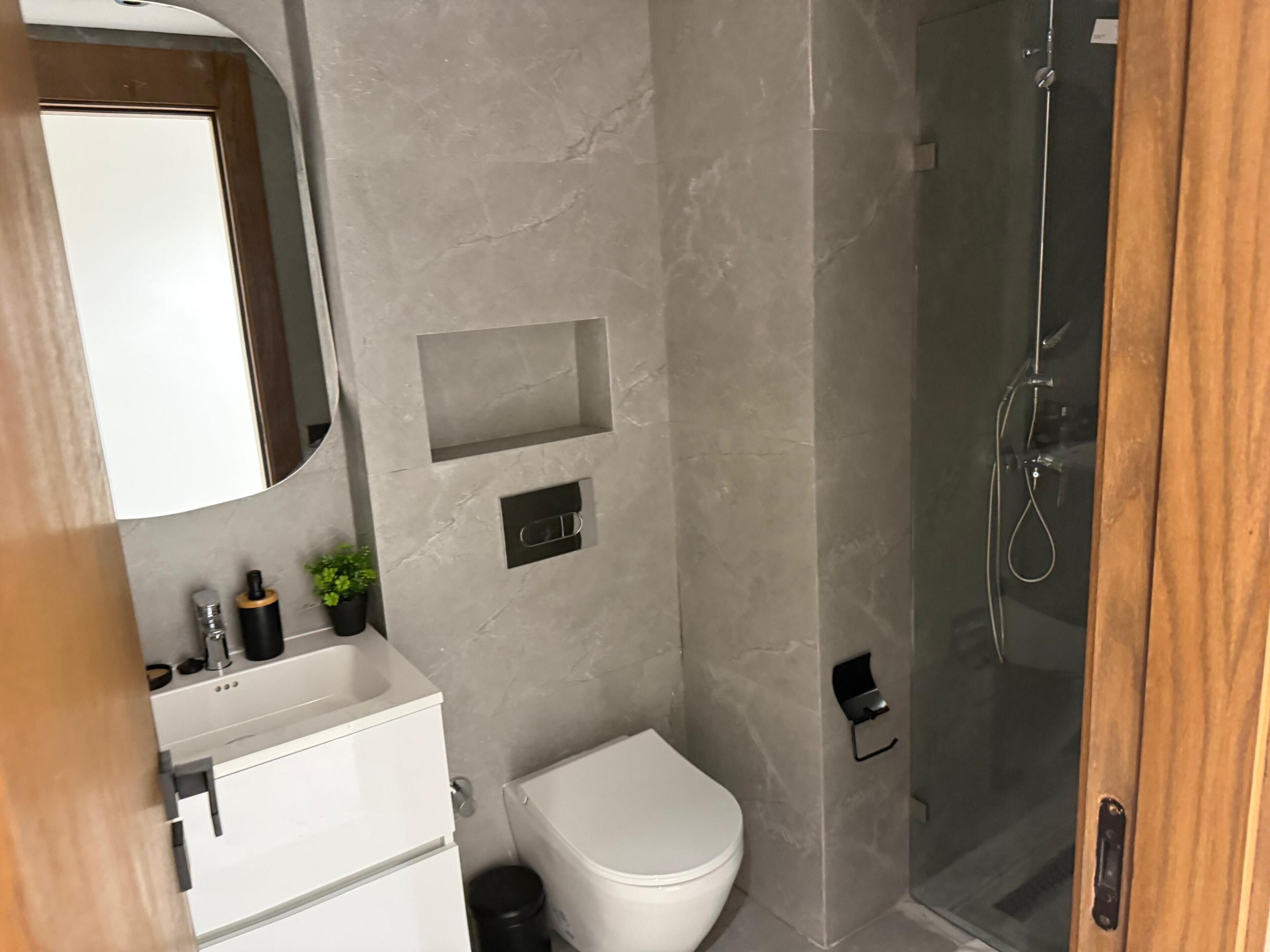 Apartment, Balcony | Bathroom