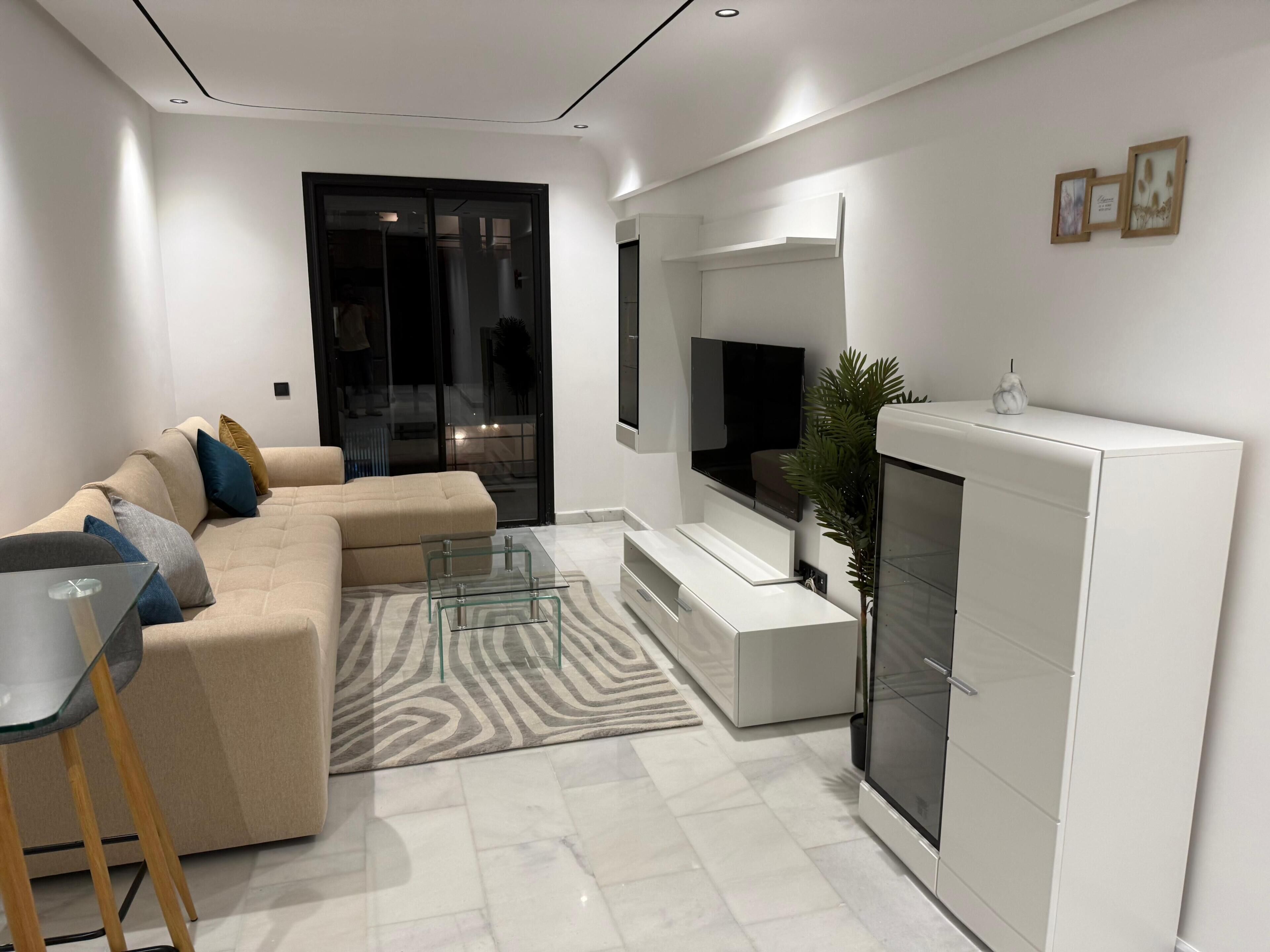 Apartment, Balcony | Living area