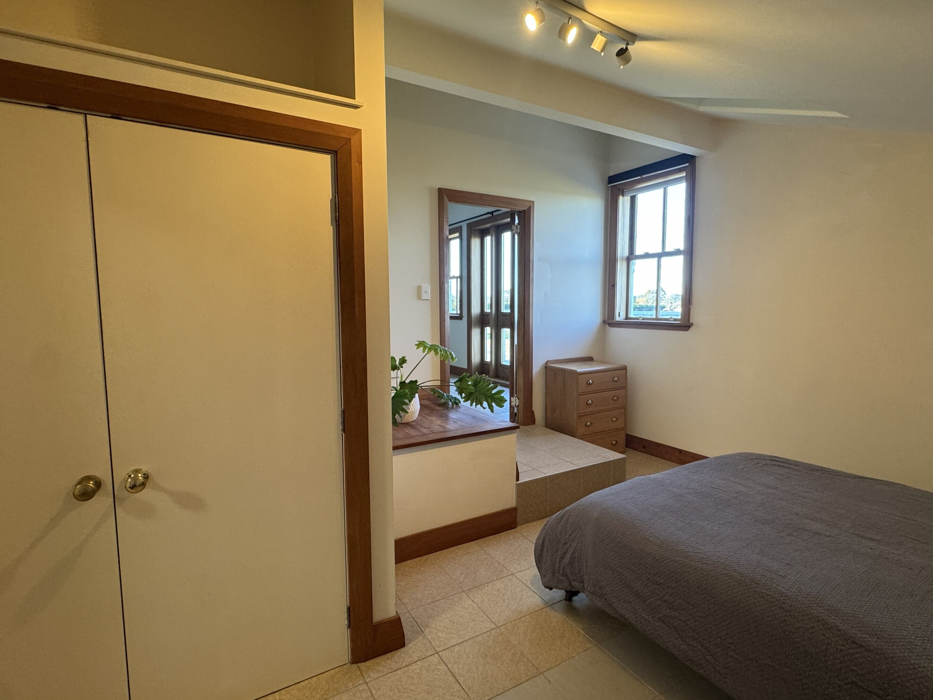 1 bedroom, iron/ironing board, Internet, bed sheets