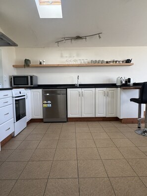 Private kitchen - Wairarapa Rural Retreat, 5 minutes from town. (Masterton)