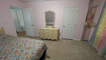 Desk, iron/ironing board, WiFi (free), bed sheets