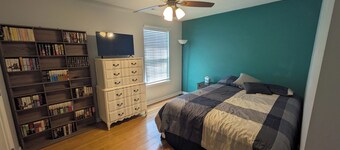 Spacious 4-bedroom house in tranquil Greenwood