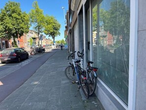 Property grounds - Cozy ground-floor studio for 2 • Well equipped (Wilrijk)