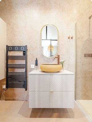 Bathroom - La Verrière Intemporelle- Exclusif - Garage-Clim (Toulon)