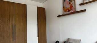 FeWo Singapur 3-Zimmer Balkon-Wohnung am See