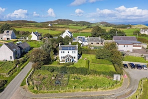 Exterior - Seaside House Heart Of Gigha Amenities and Beach (Isle of Gigha)