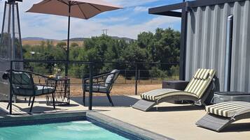 Design Villa, Valley View | Pool | Outdoor pool, open 8:00 AM to 10:00 PM, pool umbrellas, sun loungers