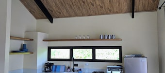 Brand New Riverside cabina on the magical Sarapiqui w/ AC & Hot Water Shower