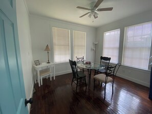Dining - Old Town Southern Breeze (Gulfport)