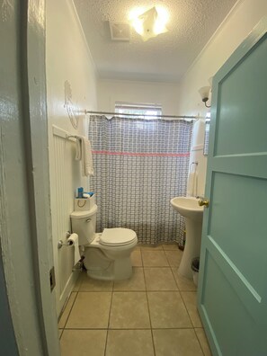 Bathroom - Old Town Southern Breeze (Gulfport)