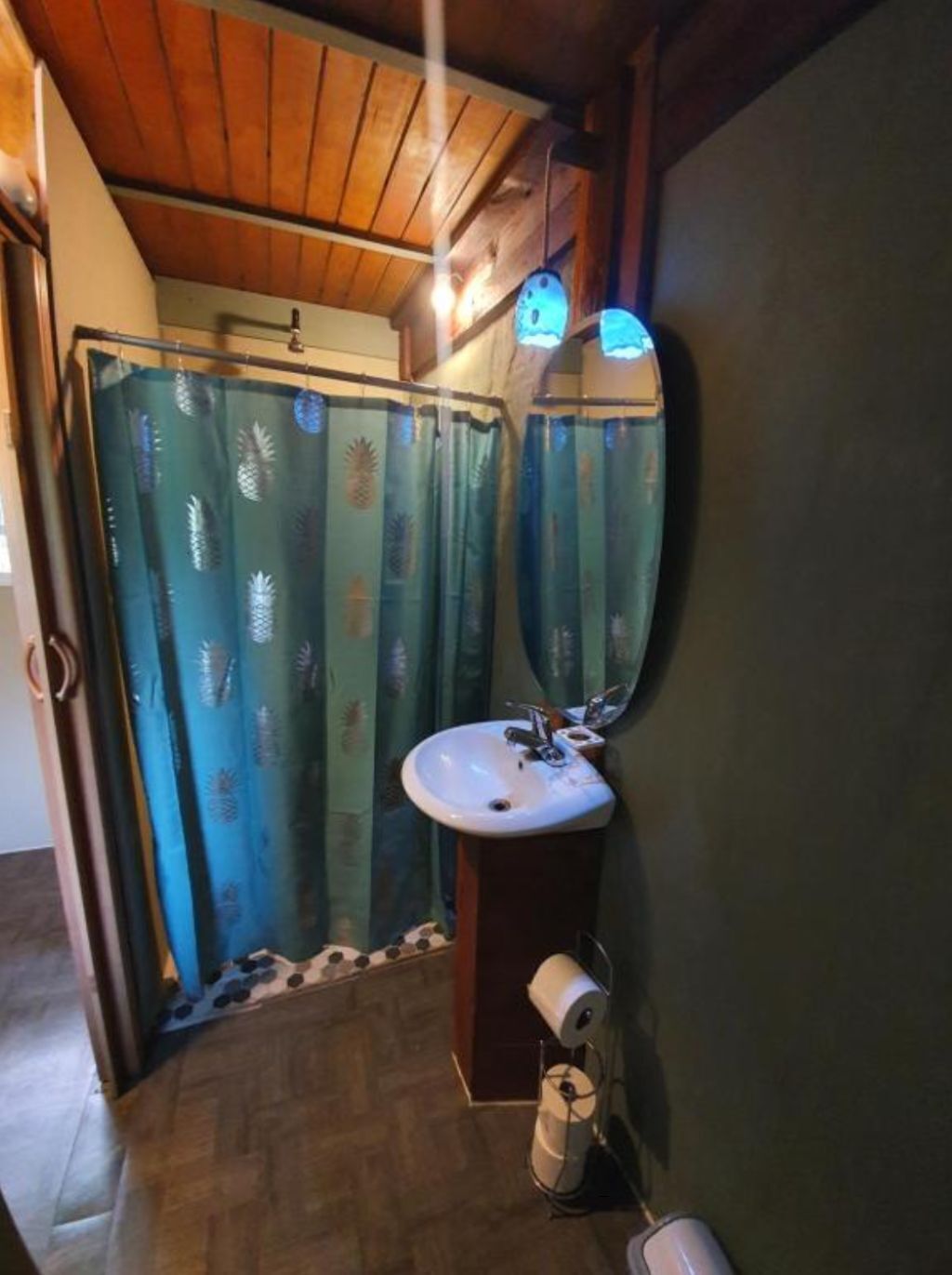 Towels, soap, toilet paper
