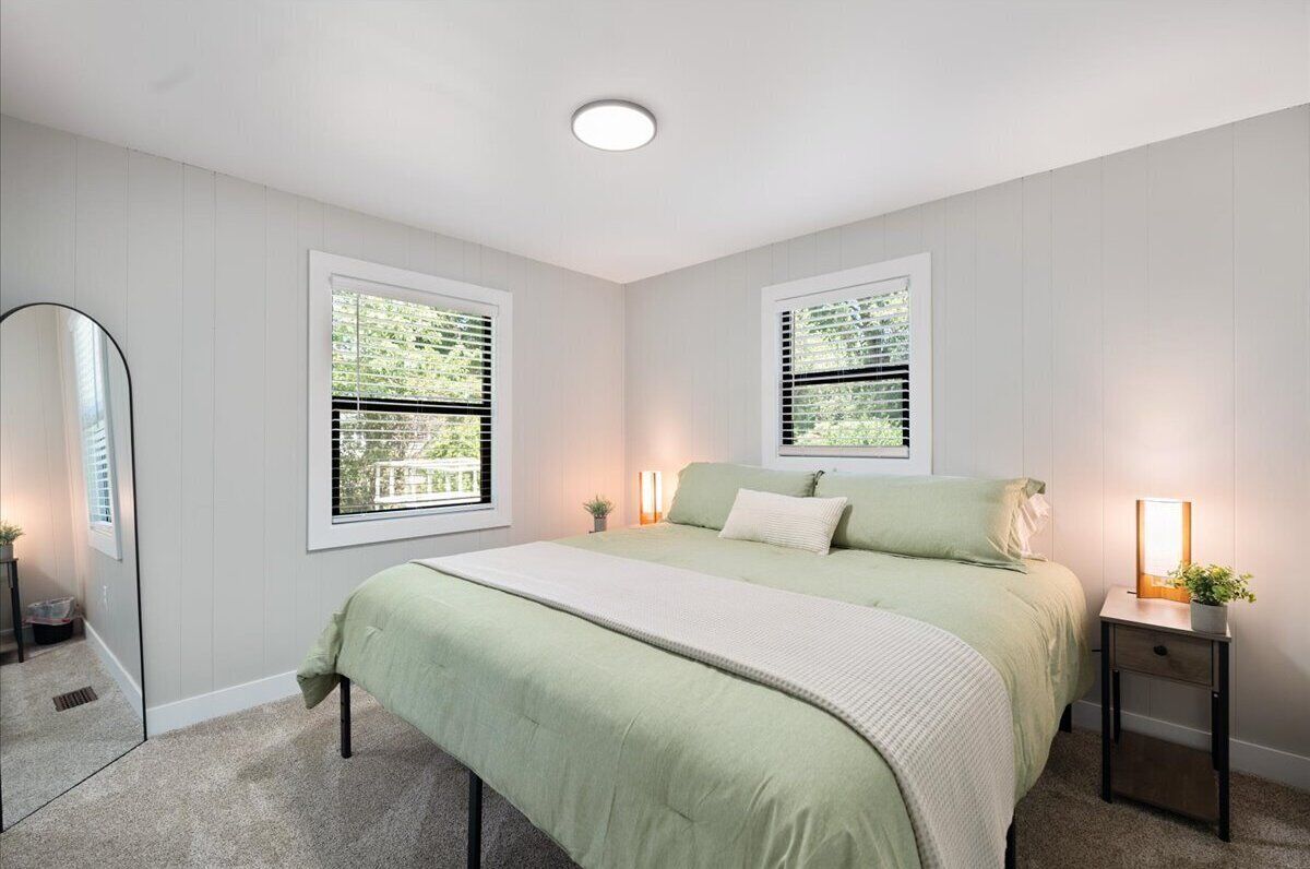3 bedrooms, WiFi (free), bed sheets