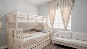 5 habitaciones, escritorio, tabla de planchar con plancha y wifi gratis
