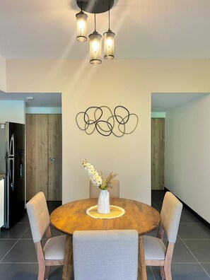 Unclassified image, 3 of 36, button - Modern Apartment - 35 min from Surf City, Mountain View (Santa Tecla)
