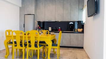 Apartment, Patio | Dining room