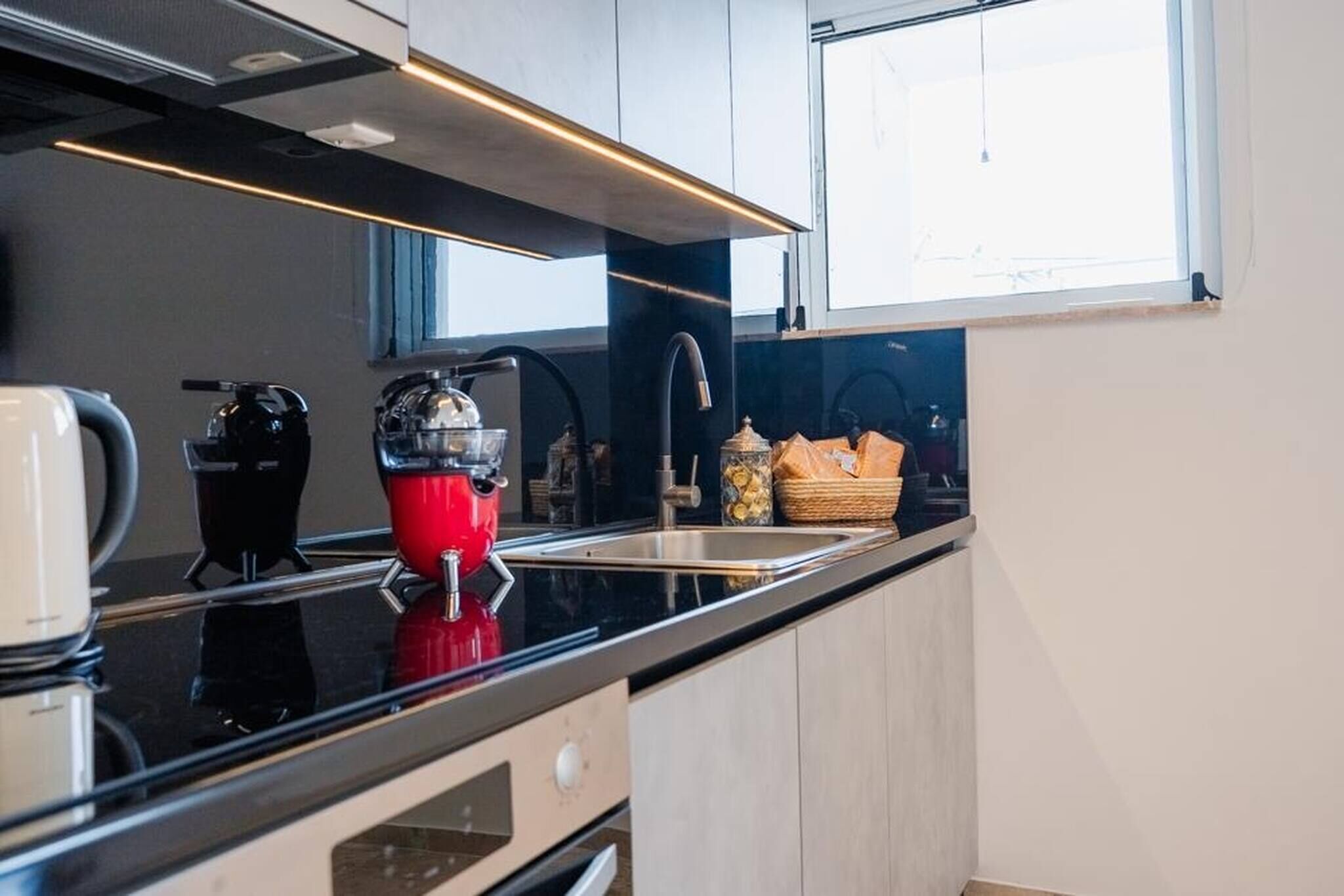 Apartment, Patio | Private kitchen