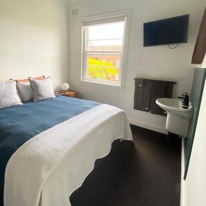 Free WiFi - Blues Point Hotel (McMahons Point)