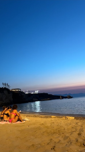 Beach - Lucas Rooftop Apartment Near the Palermo Airport (Terrasini)