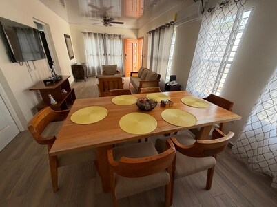 Cozy 3-bedroom house with AC in charming, centrally located Masatepe,