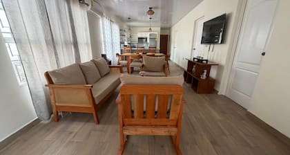 Cozy 3-bedroom house with AC in charming, centrally located Masatepe,