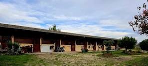 Exterior - The Ribouillet Cabin (CREON D'ARMAGNAC)
