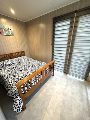 Room - The Ribouillet Cabin (CREON D'ARMAGNAC)