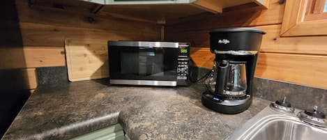 Fridge, blender, cookware/dishes/utensils, spices