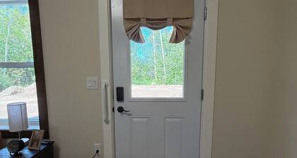 Sakura Valley Studio Suite #9 / Private Entrance in beautiful Annapolis Valley