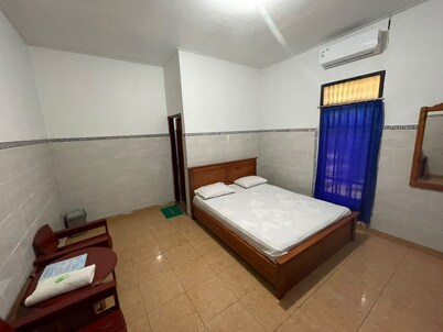 OYO 95369 Hotel Sari Mandala