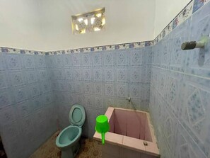 Deluxe Double Room | Bathroom - OYO 95369 Hotel Sari Mandala (Bali)