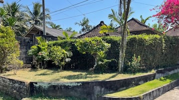 Bagian depan properti