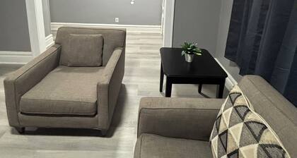 Modern 2-bedroom apartment near Airport