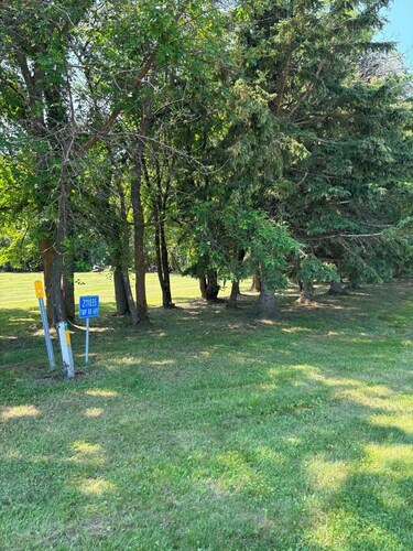 Private 3.5-Acre Athabasca Farmhouse Stay | Family Campfires, ATVs & Snowmobiles