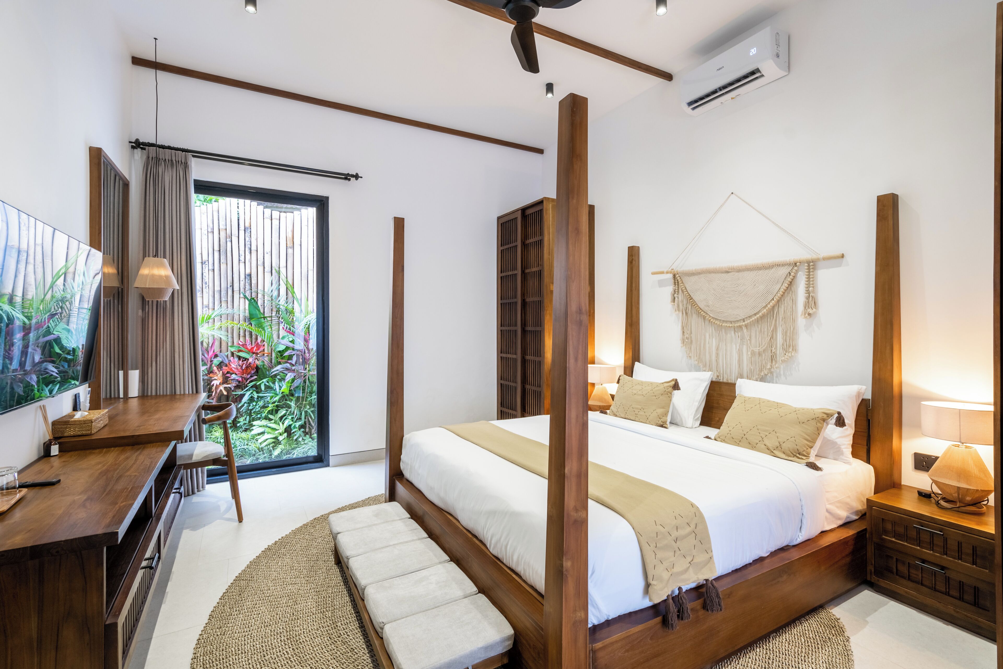 Luxury Villa, 2 Bedrooms, Private Pool, Garden View | In-room safe, WiFi (free), bed sheets