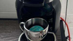 Coffee and/or coffee maker - Little Lake Lodge Retreat Sleeps 2 with Parking (Ballycastle)