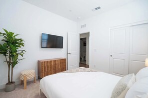 Unclassified image, 3 of 47, button - Saltwater Pool, Spa & Casita  Terra Lago (Indio)