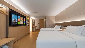 Minibar, bureau, espace de travail pour ordinateur portable