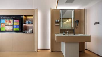 Superior Double Room, City View | Interior