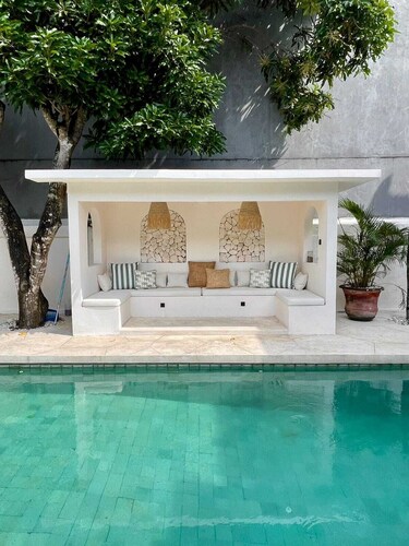 Stylish 3BR Villa with Large Pool Central Seminyak