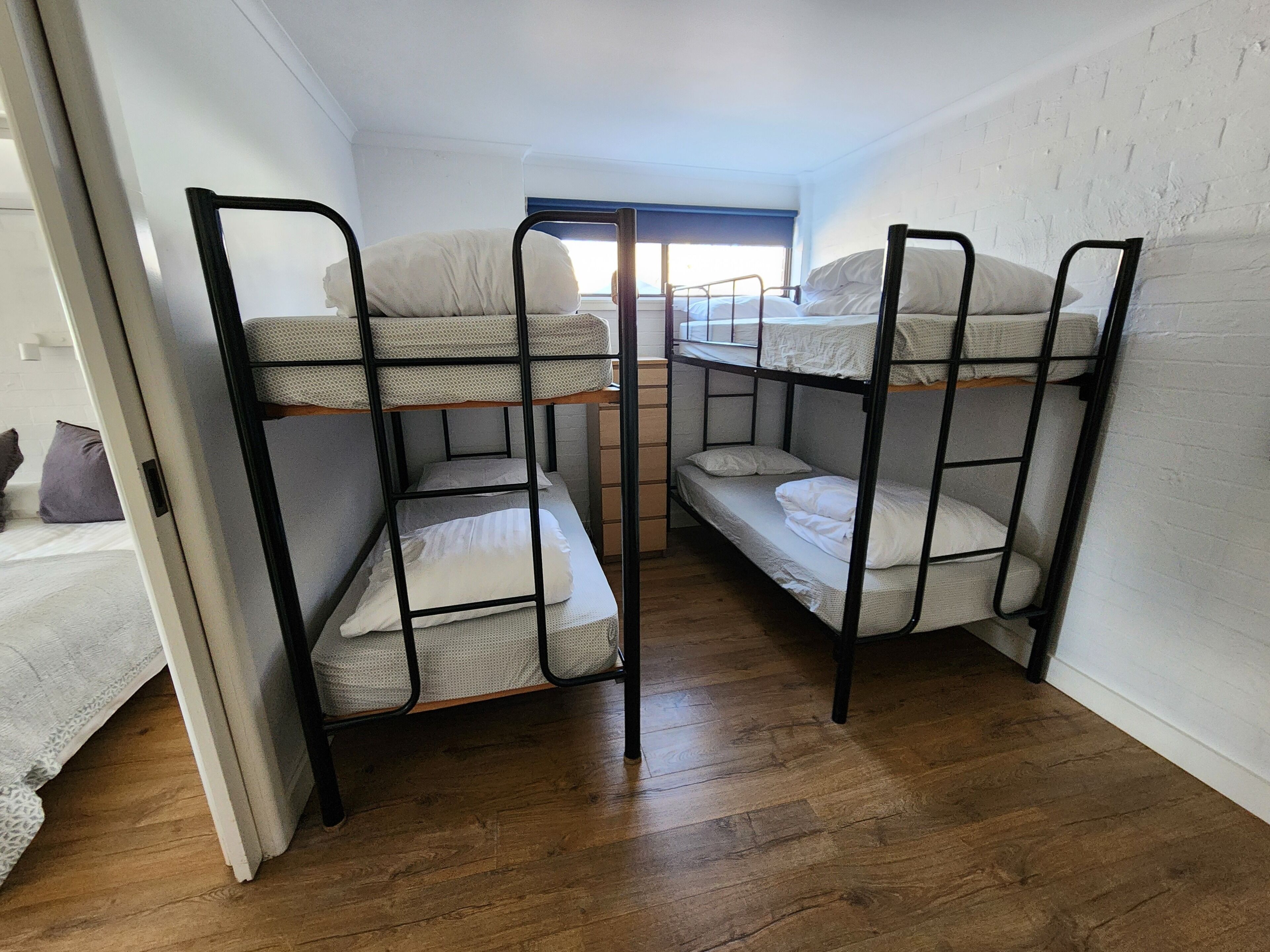 Family Cabin | Iron/ironing board, free WiFi