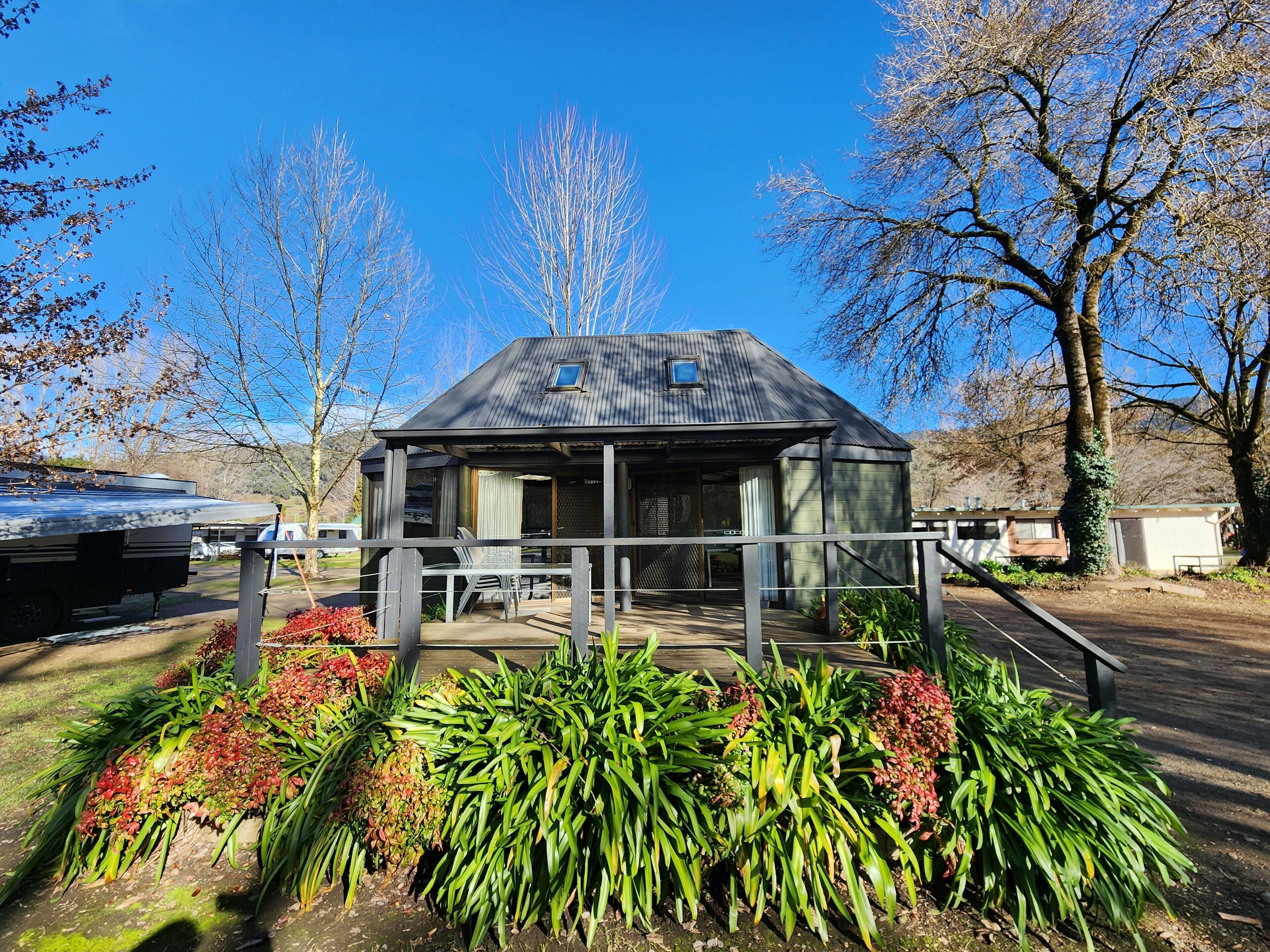 Loft Yurt | Exterior