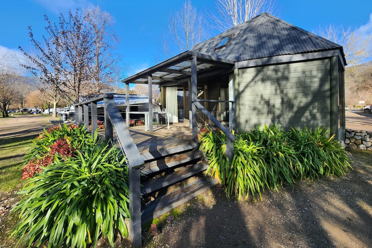 Superior-Bungalow, Flussblick (Loft Yurt) | Außenbereich