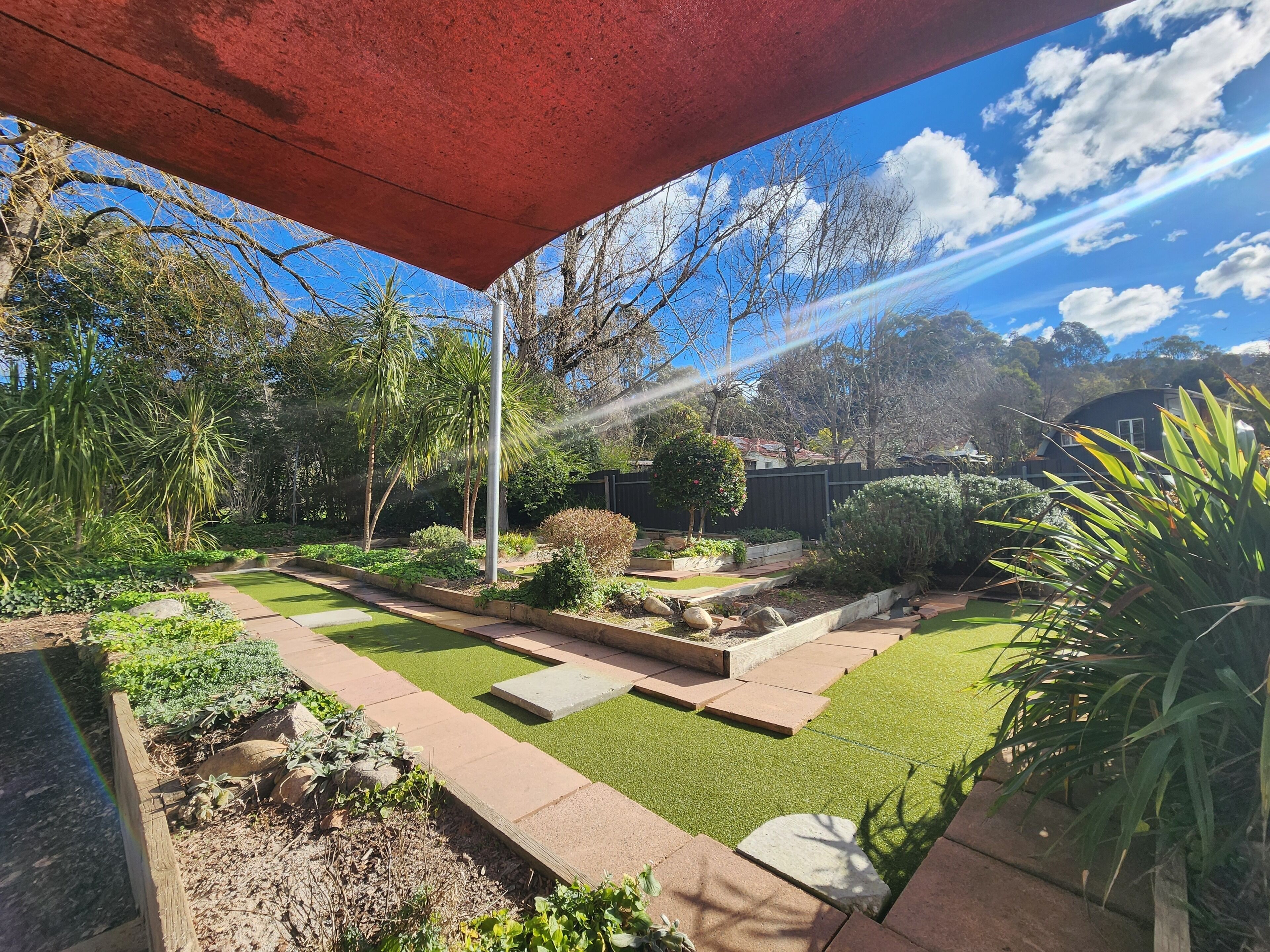Children’s play area – outdoor