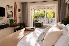 1 slaapkamer, een strijkplank/strijkijzer, wifi, beddengoed