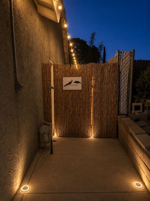 Property grounds - Private studio retreat with Fire Pit patio (San Diego)