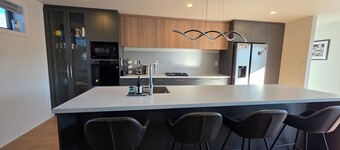 Jellicoe Retreat - 3 Bedroom House