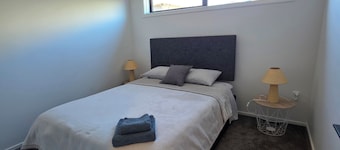 Jellicoe Retreat - 3 Bedroom House