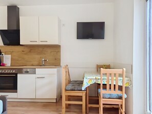 Dining - Böhmerwald Pur2 by Interhome (Klaffer am Hochficht)